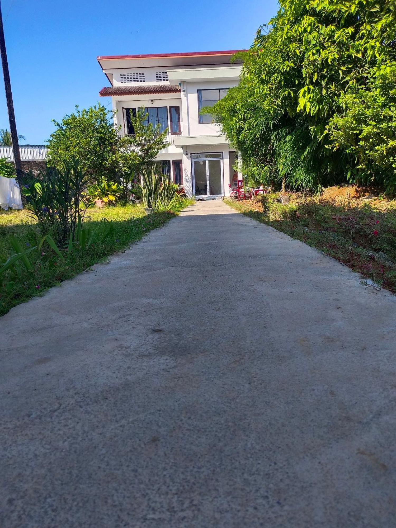 Dokchampa Hotel Vang Vieng Exteriör bild