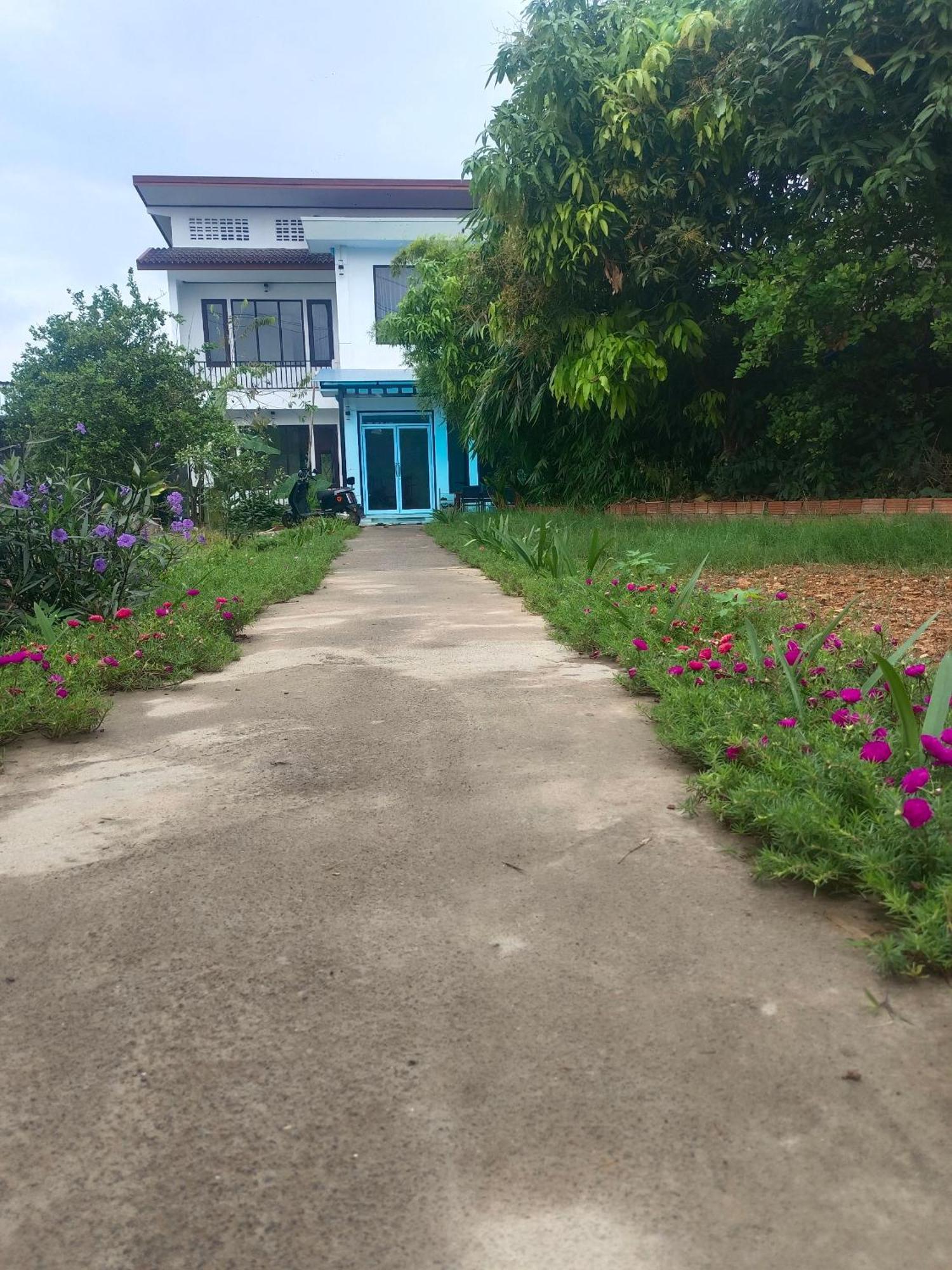 Dokchampa Hotel Vang Vieng Exteriör bild