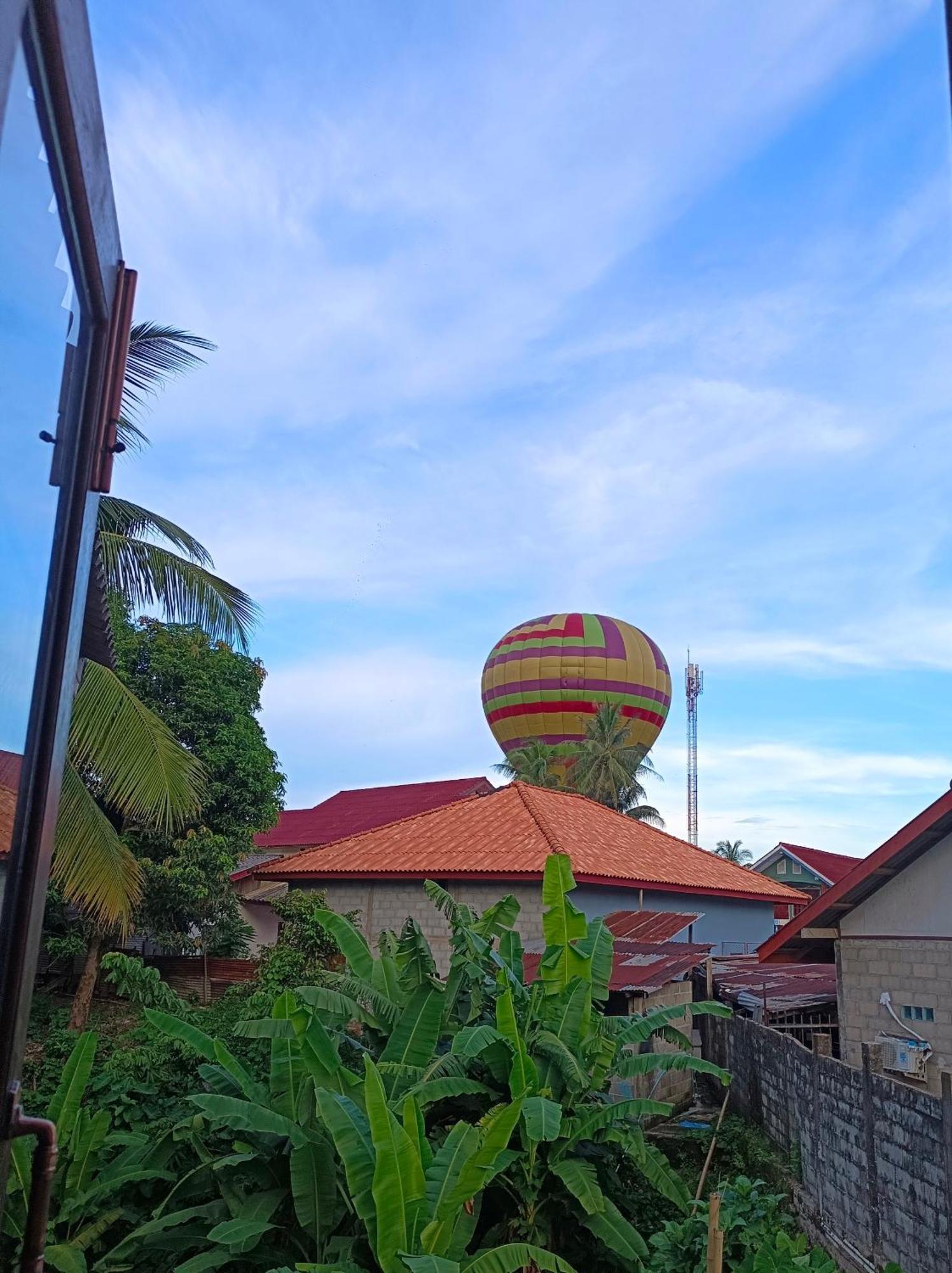 Dokchampa Hotel Vang Vieng Exteriör bild