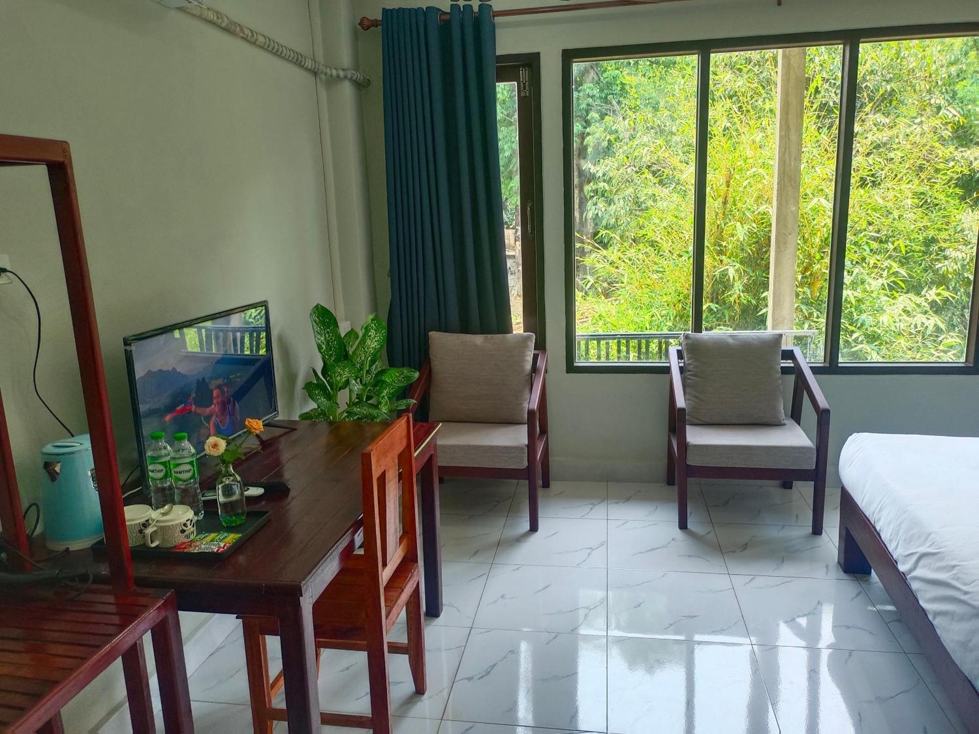 Dokchampa Hotel Vang Vieng Exteriör bild